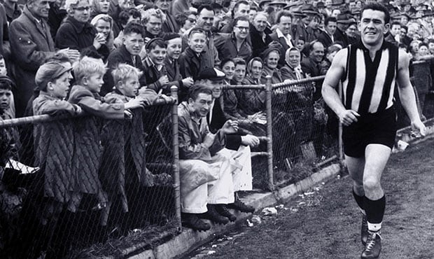 Footy fans to farewell Melbourne sporting legend Lou Richards at state funeral