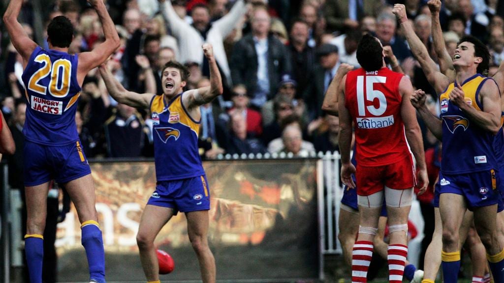 AFL 2020: Fans spot West Coast Eagles fan from 2006 in photo