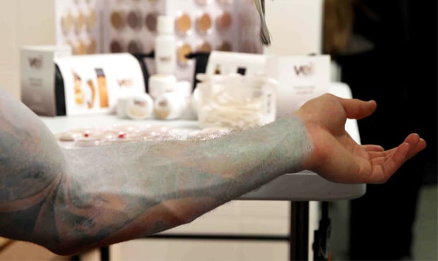 Photos: Swan's tattoo prank Photos: Swan's tattoo prank