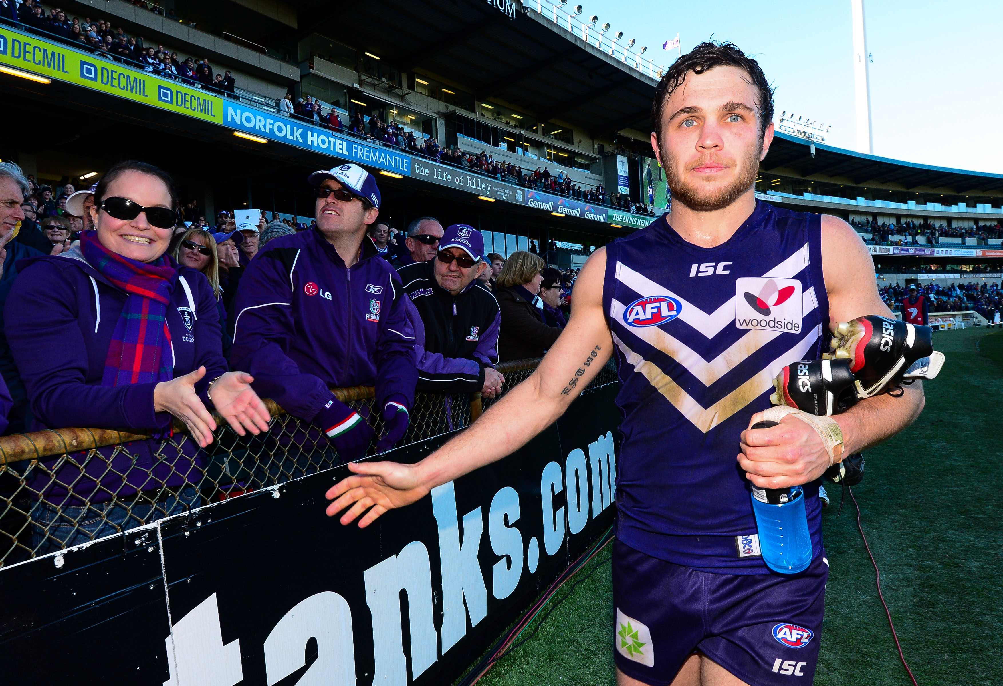 Sliding doors round 16