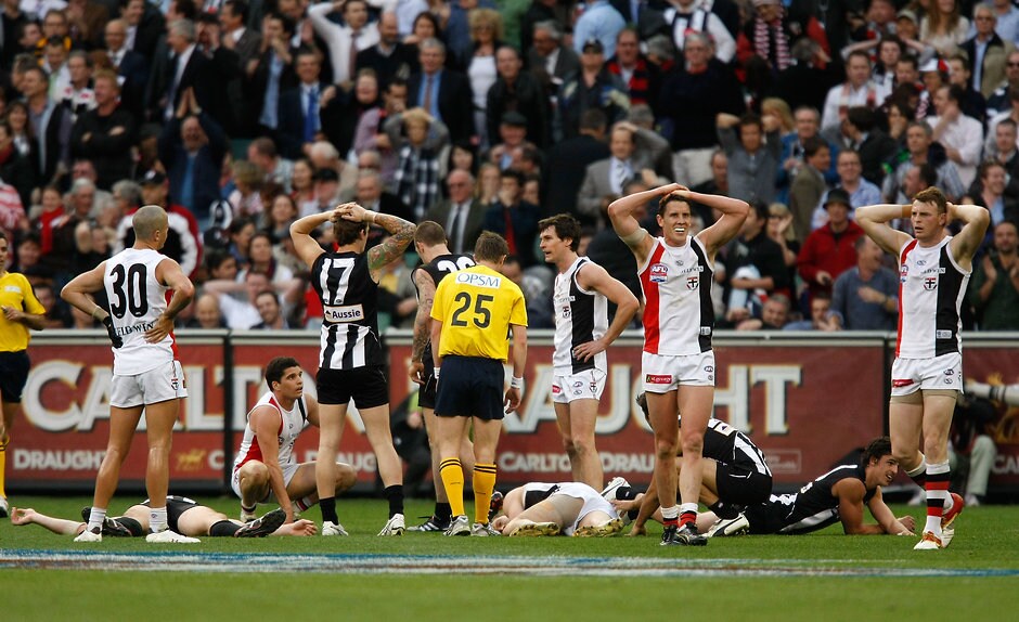 AFL 2010 Toyota Grand Final - Collingwood v St Kilda Exhausted Pies and Saints are stunned as the siren sounds and the scores are locked in the 2010 Grand Final - AFL,Tag-Opinion