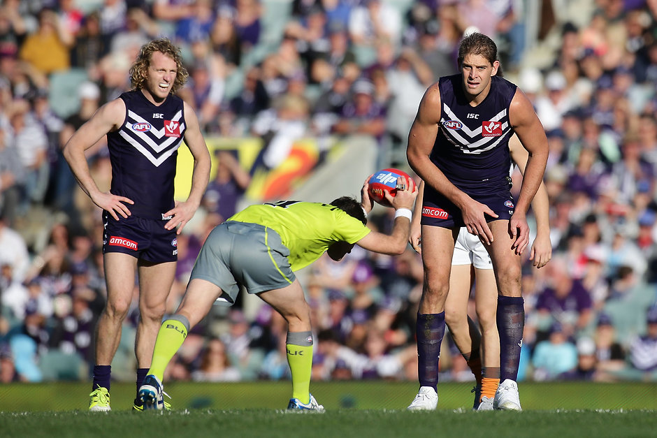 Future of the centre bounce back on the agenda - AFL.com.au