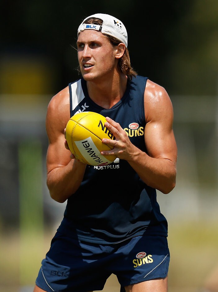 AFL 2016 Training - Gold Coast Suns 051216 GOLD COAST, AUSTRALIA - DECEMBER 5: David Swallow of the Suns in action during the Gold Coast Suns training session at Metricon Stadium on the Gold Coast, Australia on December 5, 2016. (Photo by Michael Willson/AFL Media)