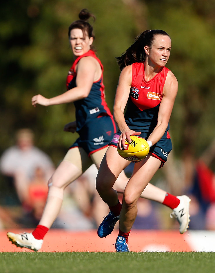 AFLW 2017 Rd 07 - Melbourne v Fremantle MELBOURNE, AUSTRALIA - MARCH 18: Daisy Pearce of the Demons in action during the 2017 AFLW Round 07 match between the Melbourne Demons and the Fremantle Dockers at Casey Fields on March 18, 2017 in Melbourne, Australia. (Photo by Adam Trafford/AFL Media)