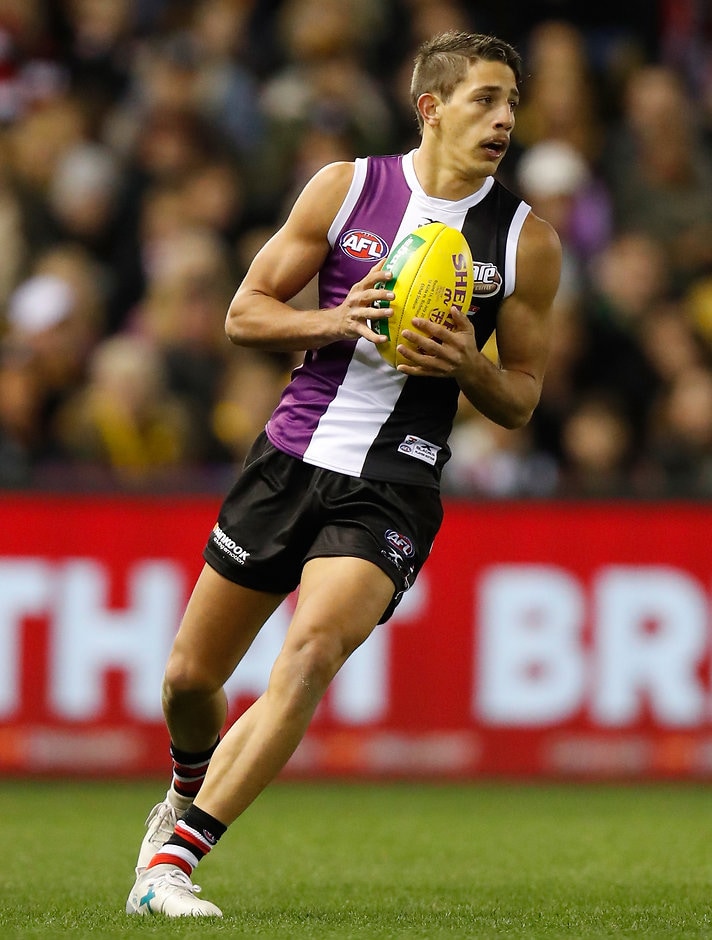 AFL 2017 Round 16 - St Kilda v Richmond MELBOURNE, AUSTRALIA - JULY 08: Ben Long of the Saints in action during the 2017 AFL round 16 match between the St Kilda Saints and the Richmond Tigers at Etihad Stadium on July 08, 2017 in Melbourne, Australia. (Photo by Michael Willson/AFL Media)