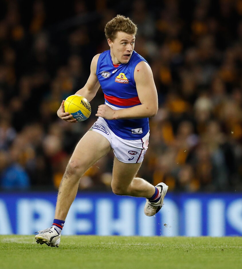 AFL 2017 Round 23 - Hawthorn v Western Bulldogs Western Bulldogs have secured midfielder Jackson Macrae until the end of 2022. (Photo: AFL Media) - Western Bulldogs,Jack Macrae