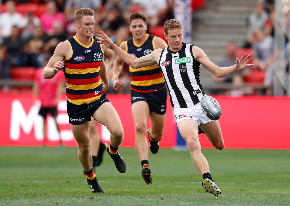 AFLX 2018 - Adelaide Tournament Will Hoskin-Elliott gets a kick away during the 2018 AFLX tournament in Adelaide - AFLX,AFL,Collingwood Magpies