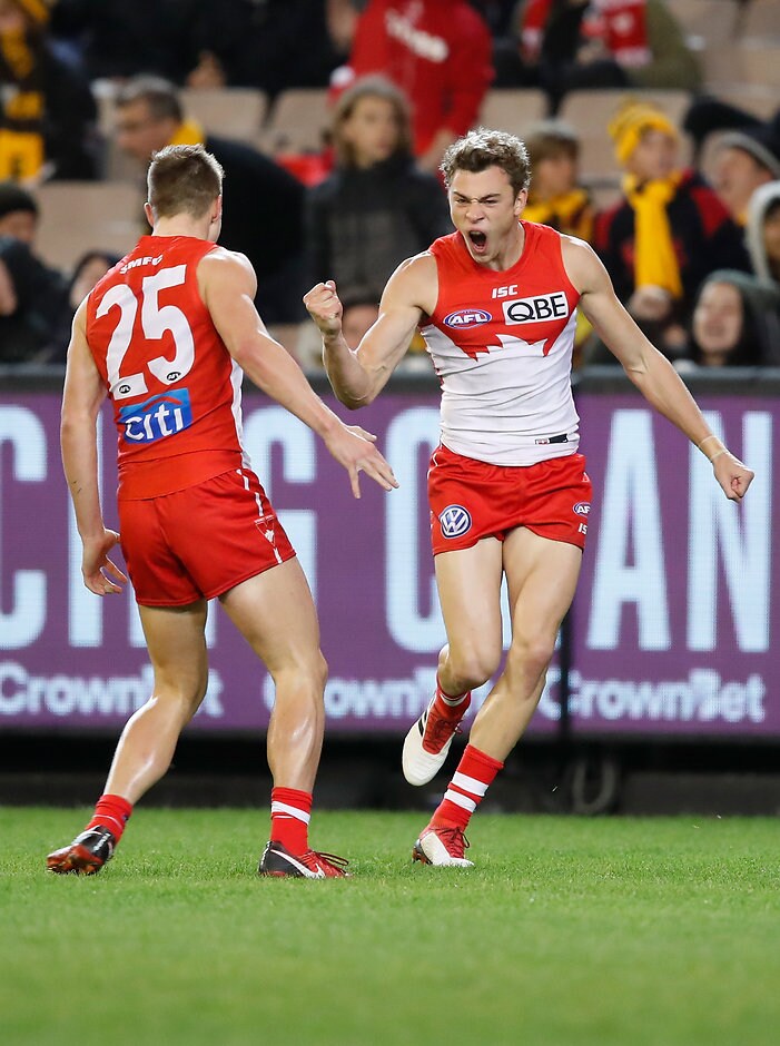 AFL 2018 Round 08 - Hawthorn v Sydney Ben Ronke and Will Hayward celebrate against the Hawks - AFL,Sydney Swans,Will Hayward,Lance Franklin,Ben Ronke
