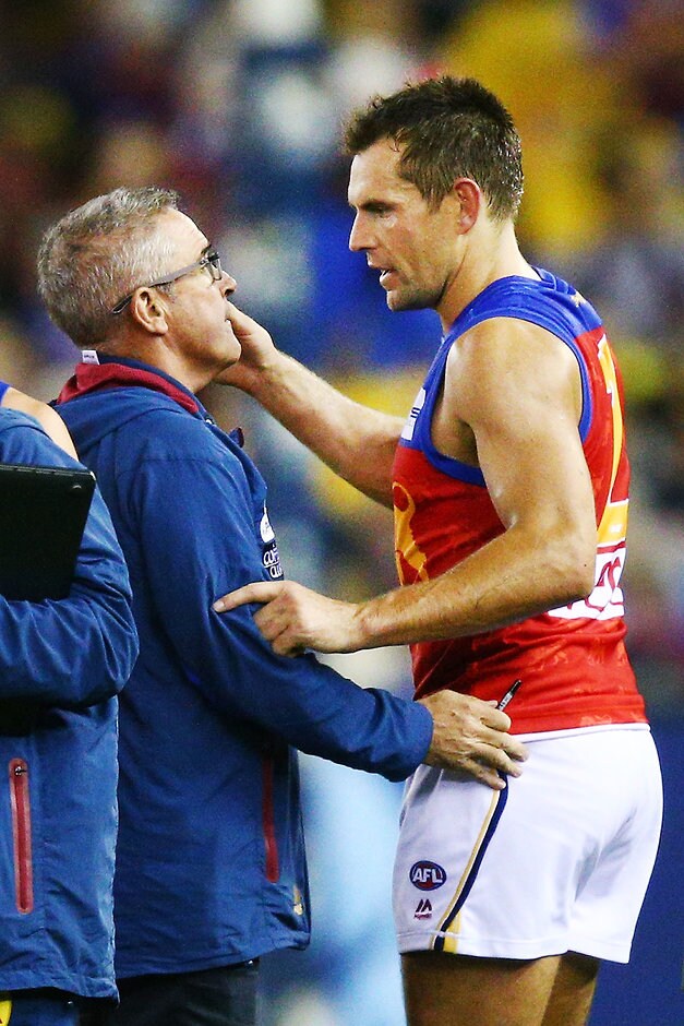 AFL 2018 Round 08 - Western Bulldogs v Brisbane Chris Fagan and Luke Hodge discuss tactics - AFL,Brisbane Lions,Luke Hodge,Chris Fagan