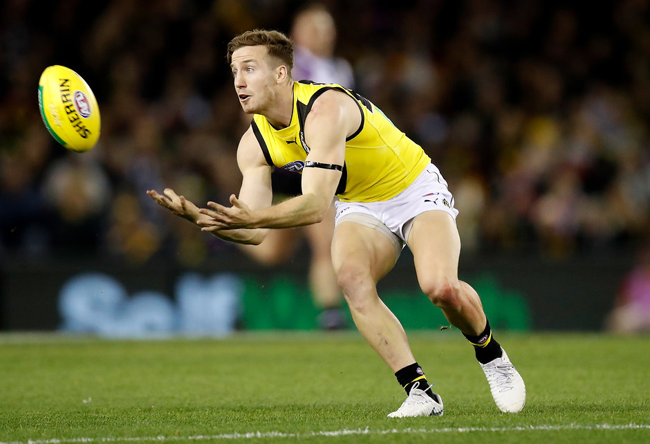 AFL 2018 Round 18 - St Kilda v Richmond MELBOURNE, AUSTRALIA - JULY 20: Kane Lambert of the Tigers in action during the 2018 AFL round 18 match between the St Kilda Saints and the Richmond Tigers at Etihad Stadium on July 20, 2018 in Melbourne, Australia. (Photo by Michael Willson/AFL Media)