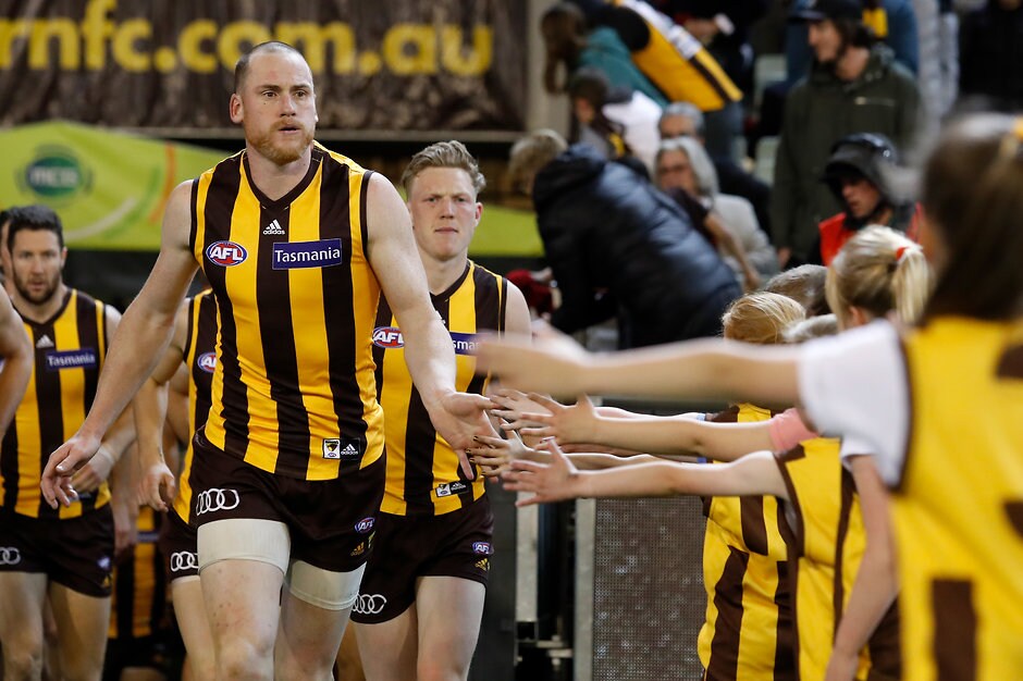 AFL 2018 First Semi Final - Hawthorn v Melbourne MELBOURNE, AUSTRALIA - SEPTEMBER 14: Jarryd Roughead of the Hawks leads the team onto the field after half time during the 2018 AFL First Semi Final match between the Hawthorn Hawks and the Melbourne Demons at the Melbourne Cricket Ground on September 14, 2018 in Melbourne, Australia. (Photo by Adam Trafford/AFL Media)