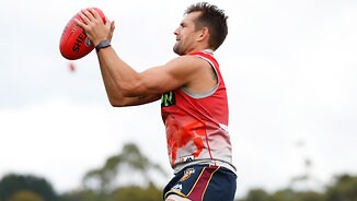 Hodge warns teammates not to believe the hype