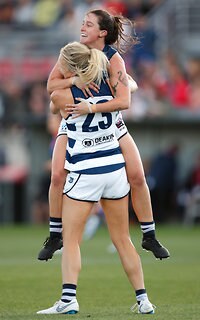 AFLW 2019 Rd 02 - Western Bulldogs v Geelong
