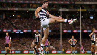 Low-scoring round one makes unwanted history