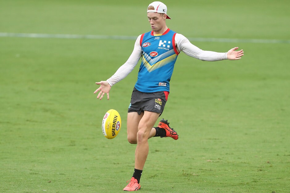 AFL 2019 Training - Gold Coast Suns 270319 GOLD COAST, AUSTRALIA - MARCH 27: Connor Nutting kicks during a Gold Coast Suns AFL training session at Metricon Stadium on March 27, 2019 in Gold Coast, Australia. (Photo by Chris Hyde/Getty Images)