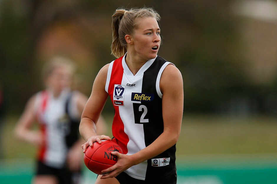 VFLW 2019 Round 01 - Southern Saints v Collingwood MELBOURNE, AUSTRALIA - MAY 05: Alison Brown of the Southern Saints runs with the ball during the round one VFLW match between the Southern Saints and Collingwood Magpies at RSEA Park on May 05, 2019 in Melbourne, Australia. (Photo by Darrian Traynor/AFL Photos/Getty Images)