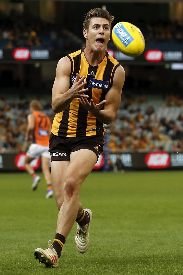 AFL 2019 Round 08 - Hawthorn v GWS MELBOURNE, AUSTRALIA - MAY 12: James Cousins of the Hawks marks the ball during the 2019 AFL round 08 match between the Hawthorn Hawks and the GWS Giants at the Melbourne Cricket Ground on May 12, 2019 in Melbourne, Australia. (Photo by Dylan Burns/AFL Photos)