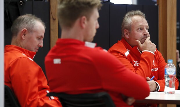 AFL 2019 Media - NAB AFL Mid-Season Rookie Draft MELBOURNE, AUSTRALIA - MAY 27: Sydney Swans recruiting staff are seen during the 2019 NAB AFL Mid-Season Rookie Draft at AFL House on May 27, 2019 in Melbourne, Australia. (Photo by Dylan Burns/AFL Photos)
