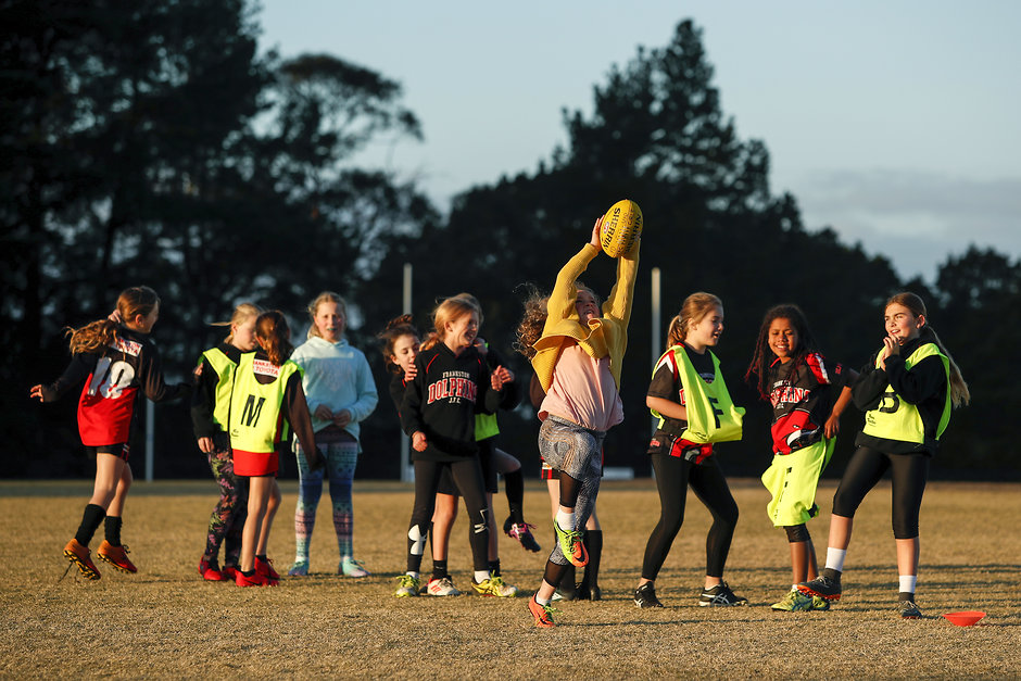 AFL 2019 Media - Toyota Good For Footy Frankston Dolphins One of the Dolphins' three youth girls teams having some fun at Overport Park. All pictures: Dylan Burns, AFL Photos - AFL